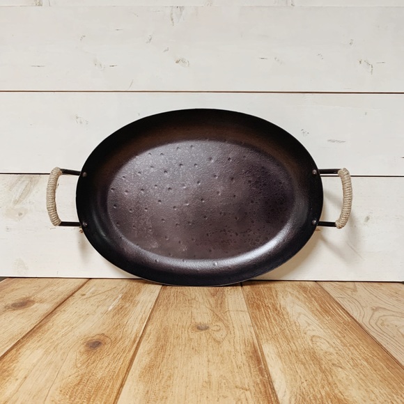 🏡 Threshold Farmhouse Metal Serving Tray - Picture 2 of 4